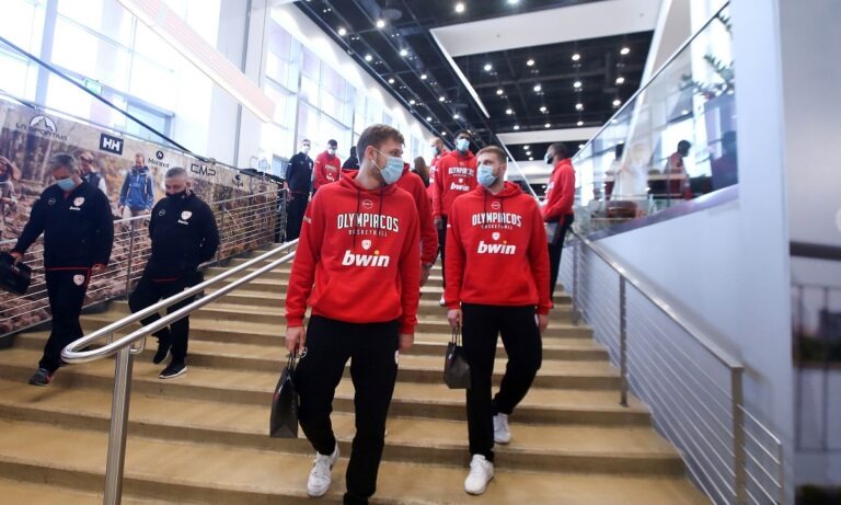 Ολυμπιακός: Με Χαραλαμπόπουλο αντί Λαρεντζάκη στο Μόναχο