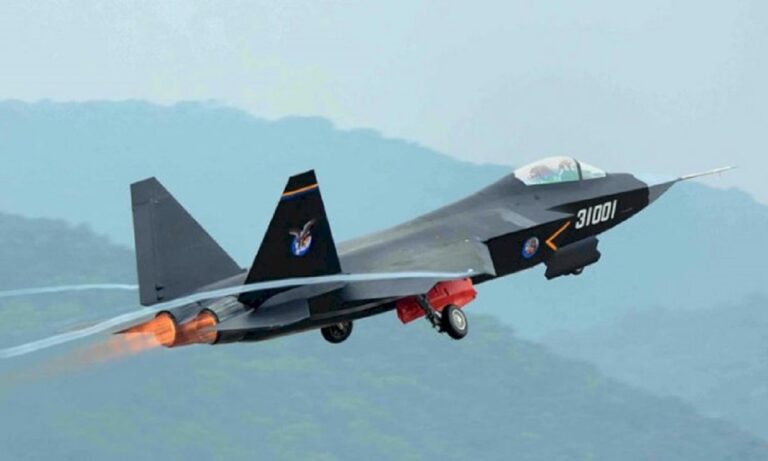 Τουρκία: Αντικαθιστά τα F-35 με τα κινεζικά FC-31;