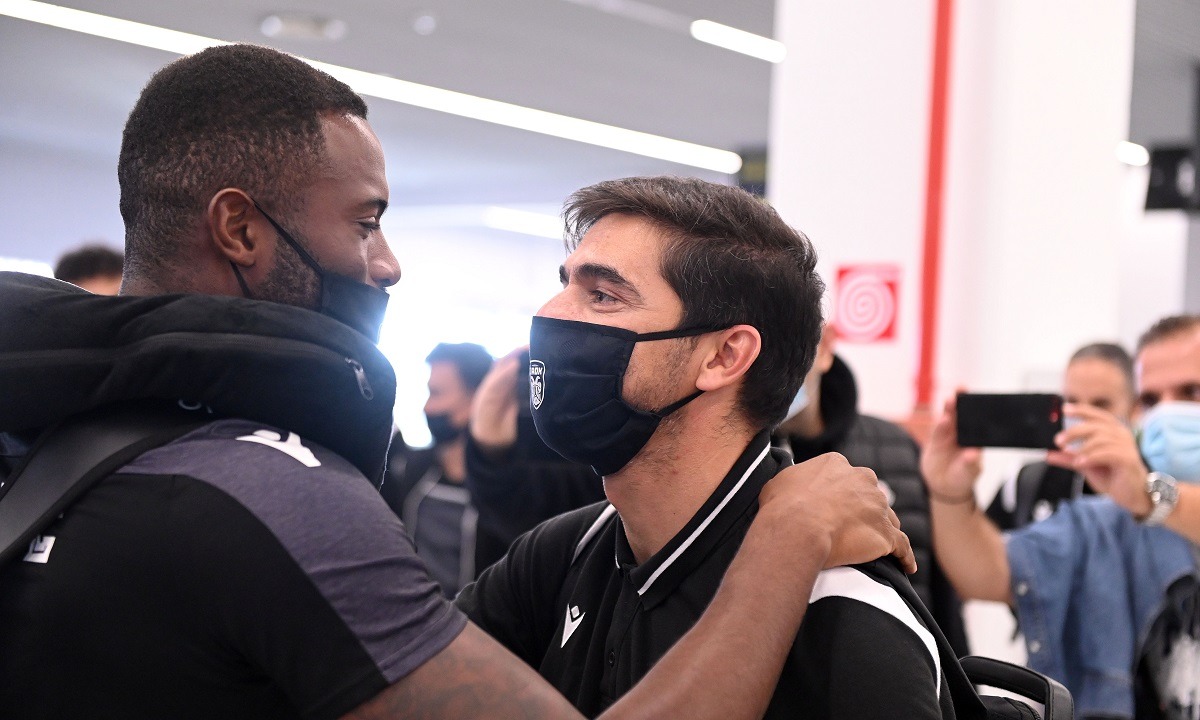 Φερέιρα: Δάκρυσε ο Πορτογάλος στο αντίο με τους παίκτες! (video)