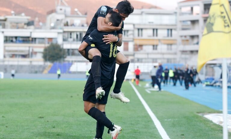 Ο πρωτοπόρος Άρης γίνεται και «κυνικός» (vids)