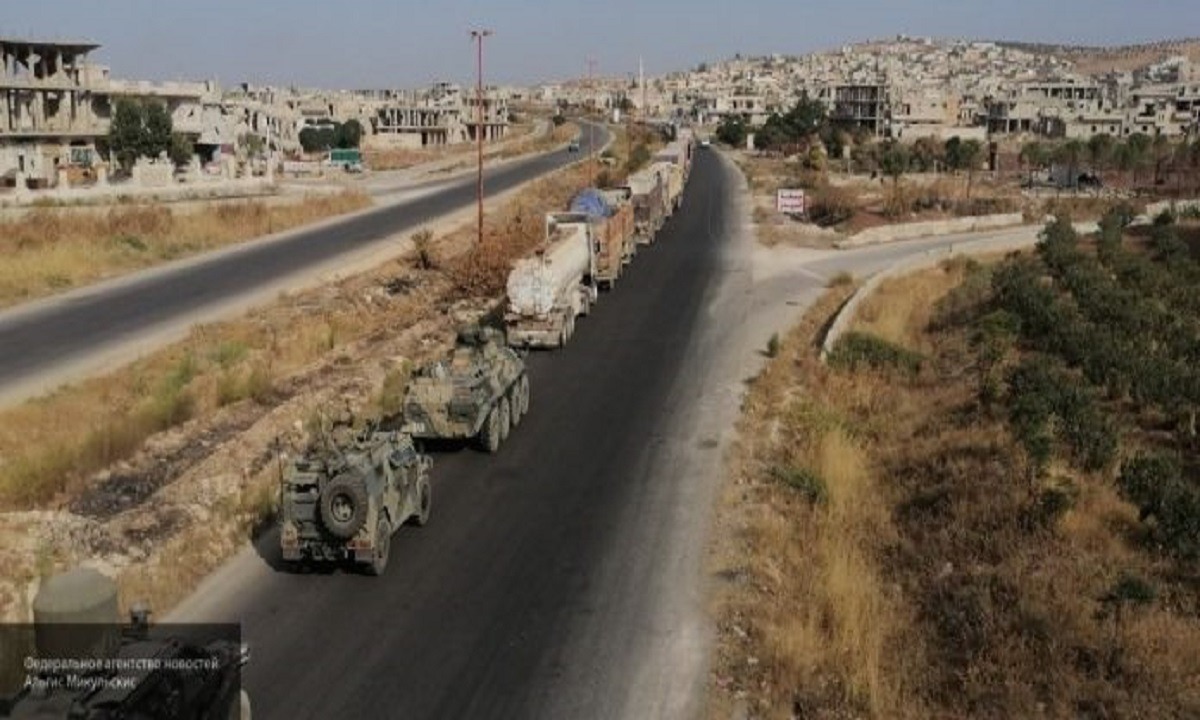Ρωσία: Τατουρκικά στρατεύματα, συνοδευόμενα από τον ρωσικό στρατό, φεύγουν από το παρατηρητήριο στη συριακή επαρχία Χαμά.