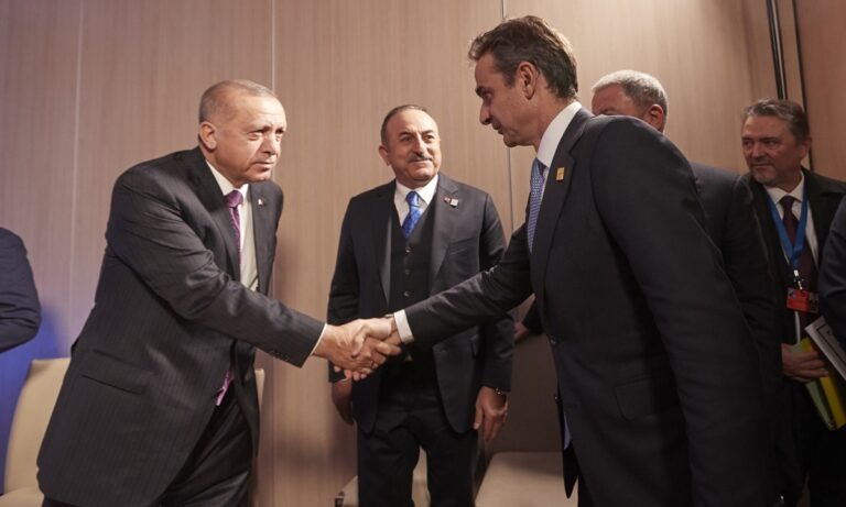 Μητσοτάκης σε Ερντογάν για τον σεισμό: «Όποιες και αν είναι οι διαφορές μας, είμαστε μαζί»