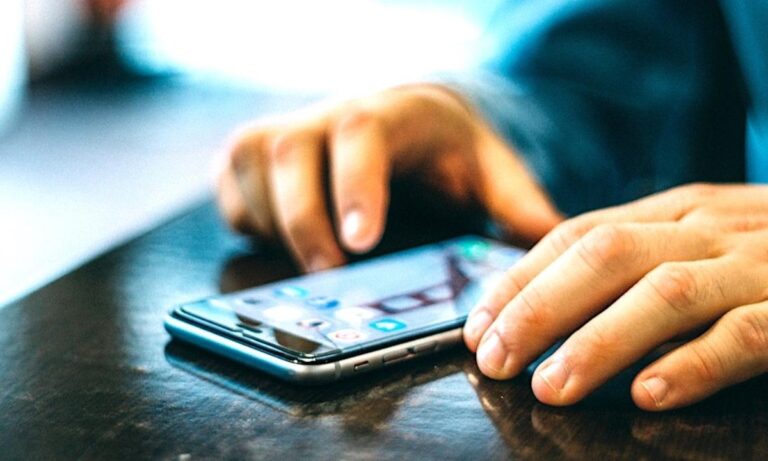 SMS-Απάτη: Του έκλεψαν 12.000 ευρώ από τον τραπεζικό λογαριασμό!