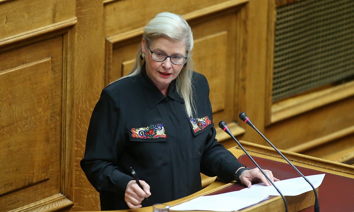 Χρυσή Αυγή: Ανακλήθηκε επίσημα ο διορισμός της Ελένης Ζαρούλια στη Βουλή (vid)