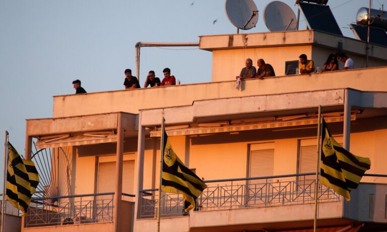 ΕΠΟΣ: Τούρτα σε οπαδό του Άρη με τη βαθμολογία της Super League! (pic)