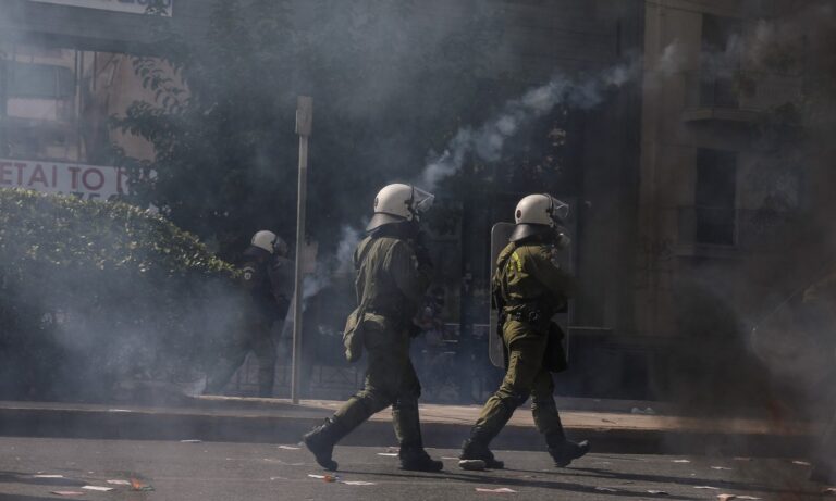 Χρυσοχοΐδης: «Δουλεύουμε για να μην χρειάζονται χημικά!» – Πόσα έπεσαν επί ΣΥΡΙΖΑ και πόσα επί Ν.Δ.