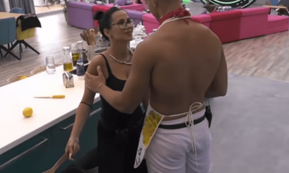 Big Brother: Tα πρώτα φιλιά στο ριάλιτι! (pics)