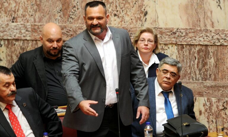 «Βόμβα» Χρυσόγονου: «Ο Λαγός παραμένει ευρωβουλευτής ακόμη και αν φυλακιστεί» (vid)