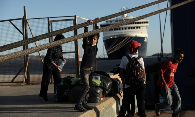 Μηταράκης: Τι λέει για τις «υποτιθέμενες» επαναπροωθήσεις μεταναστών