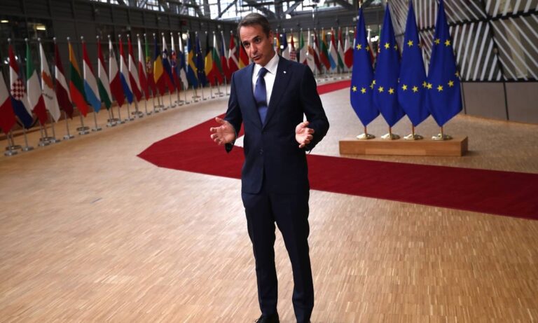 Μια επικίνδυνη κυβέρνηση που στρώνει τον δρόμο για παραχώρηση εθνικής κυριαρχίας!