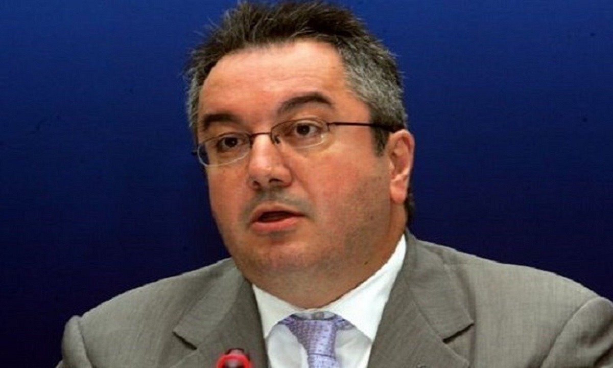 Κορονοϊός – Ξεκάθαρος ο Μόσιαλος: «Είμαστε ήδη σε τετραψήφιο αριθμό κρουσμάτων»