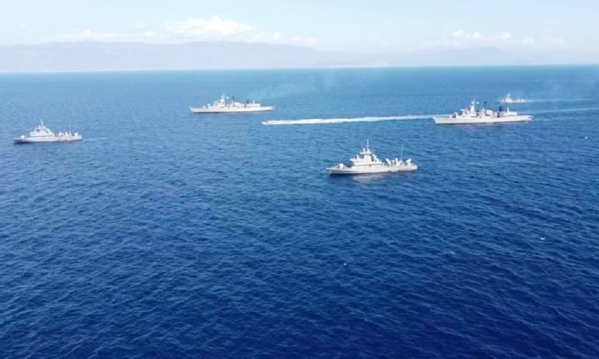 Oruc Reis: Όρθωσε πλωτό «τείχος» το Πολεμικό Ναυτικό στο Καστελόριζο