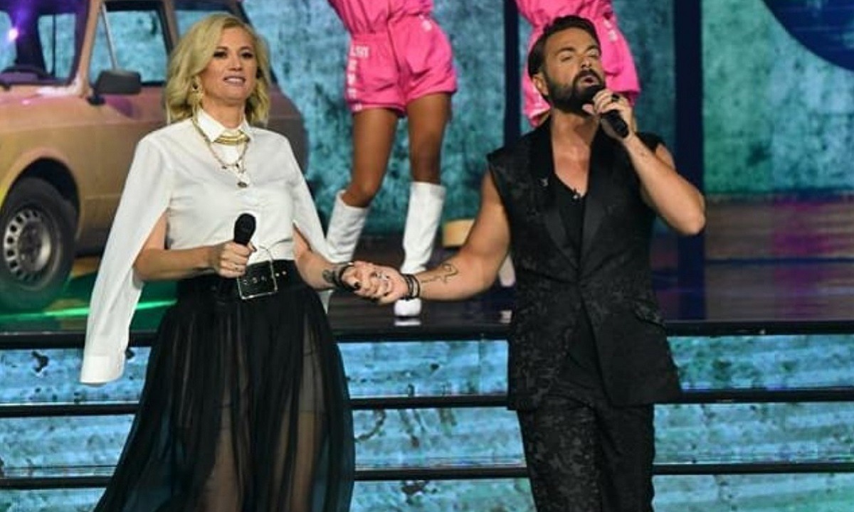 Ραχήλ Μακρή: Κλειστή πόρτα και από την Καινούργιου!