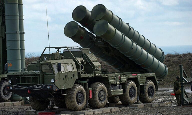 Ένοπλες Δυνάμεις: Τροποποίηση των S-300 και S-400 για τη μεταφορά διαφόρων πυραύλων