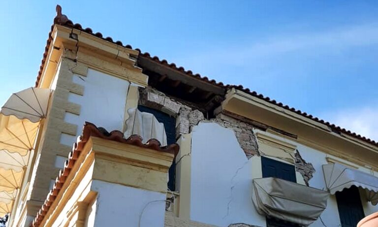 Σεισμός Σάμος: «Πρωτόγνωρο αυτό που ζήσαμε – Η αστυνομία διώχνει κόσμο από τη θάλασσα» λέει δημοσιογράφος από το νησί