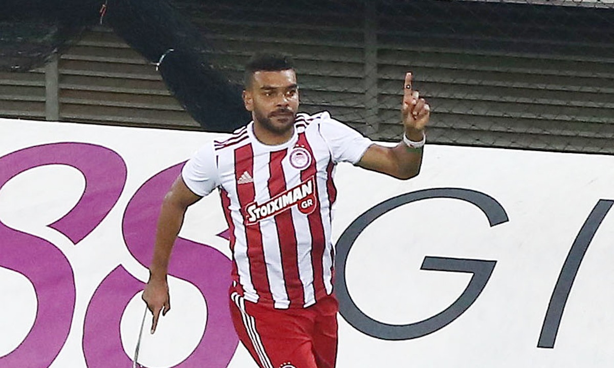 Μαρτίνς: Τρίβει τα χέρια του για τον έτοιμο Σουντανί (vid)