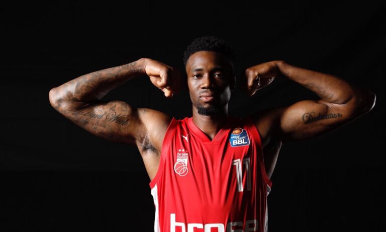 Περιστέρι: Ανακοίνωσε την απόκτηση του ΜακΛέιν