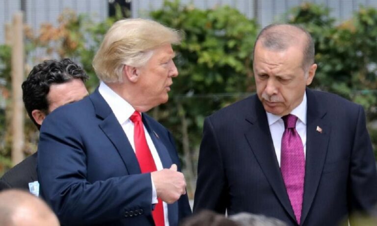 Επίθεση Τραμπ κατά της Τουρκίας: «Ο Ερντογάν υπονομεύει τη μάχη κατά του ISIS»