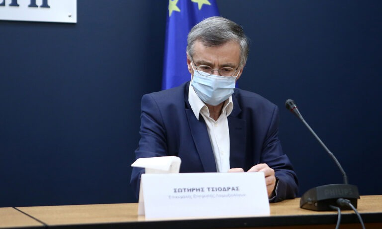 Κορονοϊός – Ελλάδα: Επίθεση ΣΥΡΙΖΑ στον Τσιόδρα, τον κατηγορούν πως καλύπτει την κυβέρνηση
