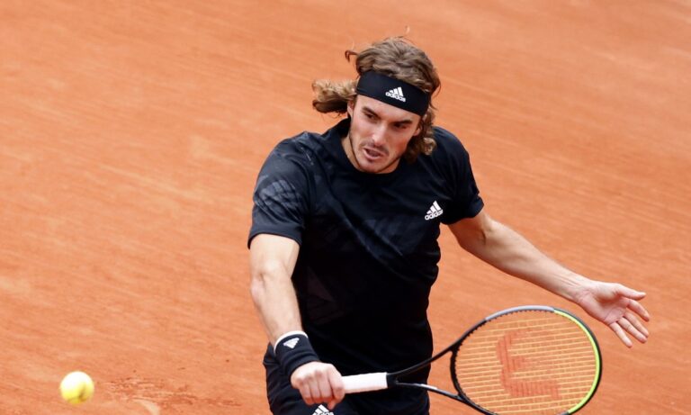 Τσιτσιπάς: Στους «16» του Roland Garros! (vid)