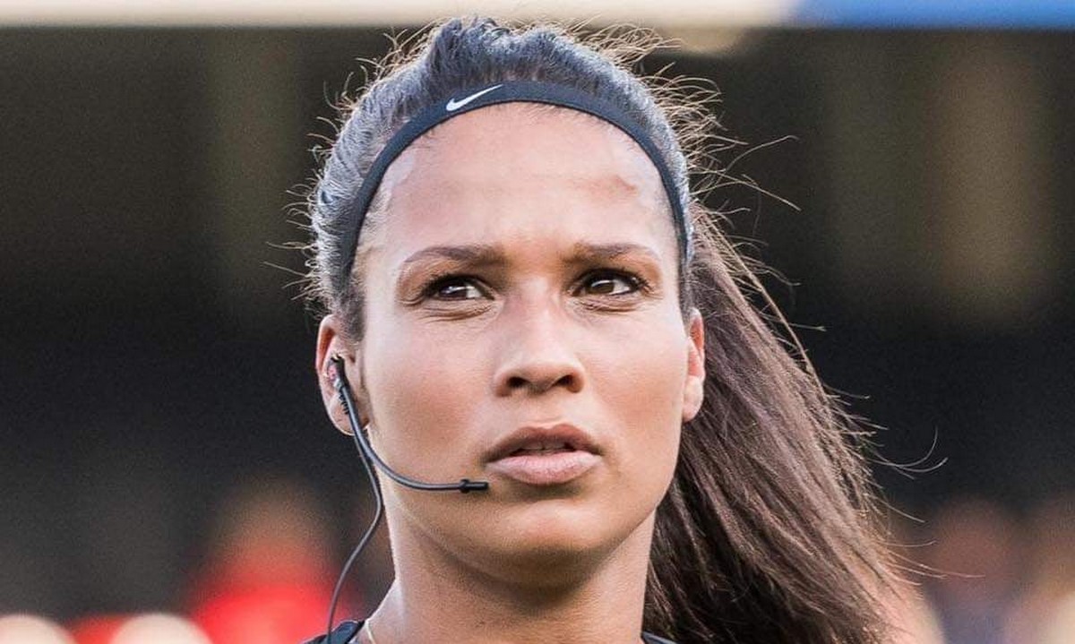 Σόνα Σούκρουλα: Έπαθαν πλάκα με την διαιτήτρια του Ελλάδα-Ουκρανία!