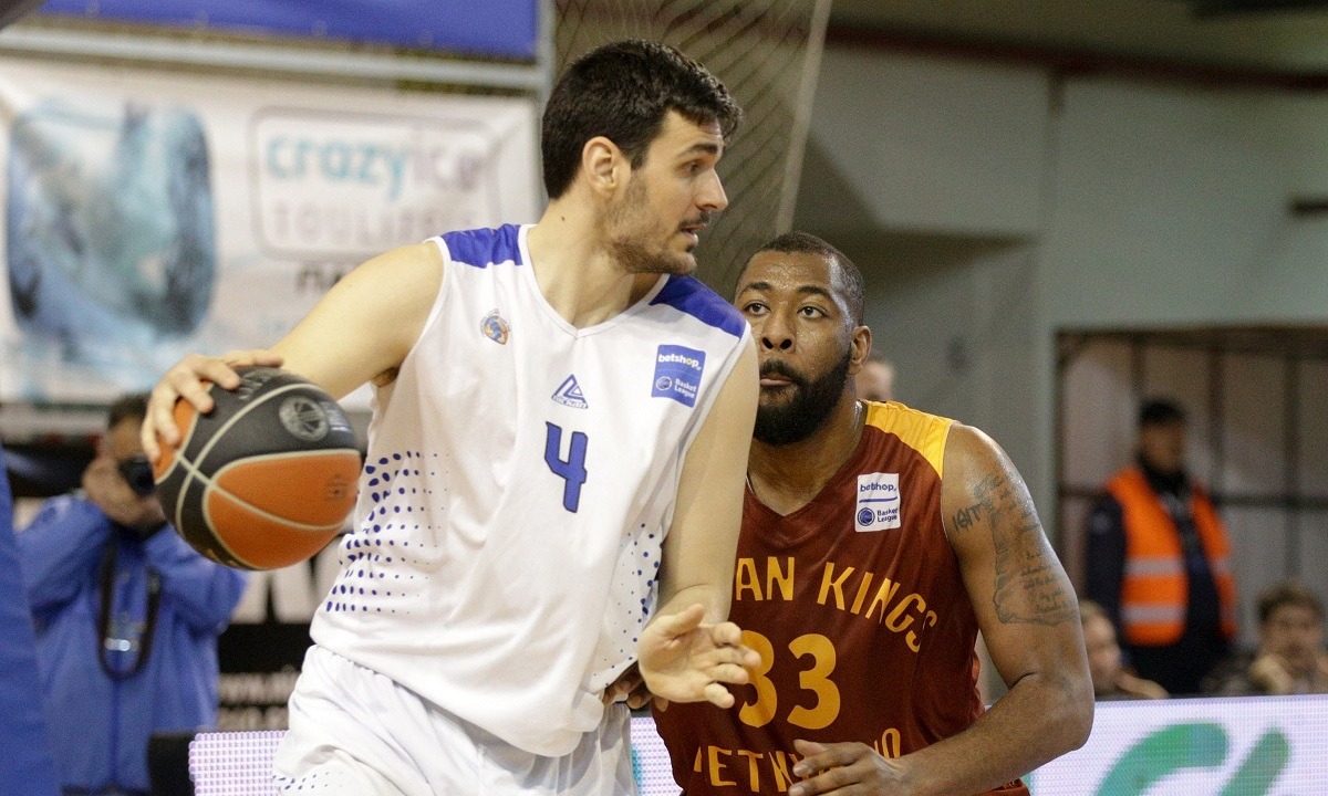 Ιωνικός Νίκαιας: Δικός του και επίσημα ο Τουντζιαράκης