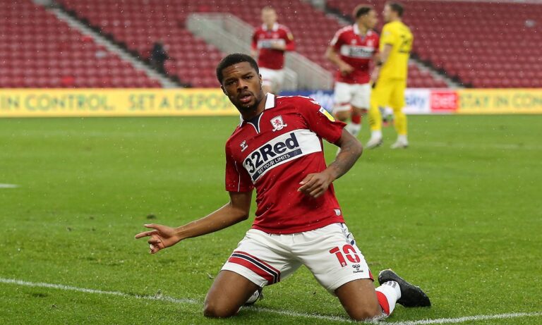 Άκπομ: Πετάει… φωτιές στην Αγγλία, σκόραρε ξανά