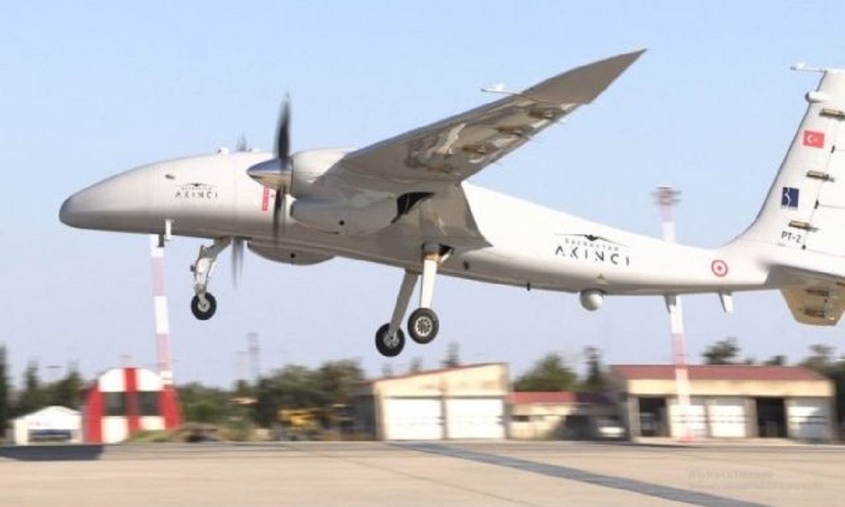 Akinci: Ένα βήμα πιο κοντά στην τελειοποίηση του drone των 4,5 τόνων βρίσκεται η Άγκυρα - Καμπανάκι για την ελληνική Πολεμική Αεροπορία.