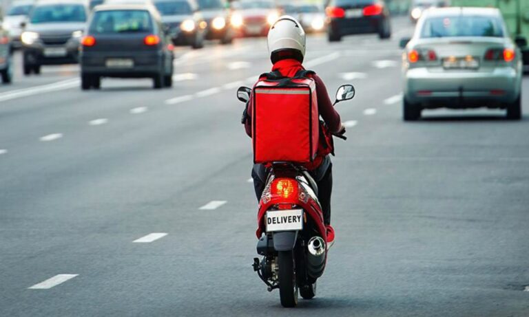 Απαγόρευση κυκλοφορίας: Τι ισχύει με το ωράριο στα delivery και τα take away