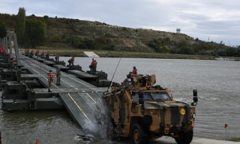 Ελληνοτουρκικά: Σοκ, το ΝΑΤΟ διαφημίζει τουρκική άσκηση βίαιης διάβασης του Έβρου!