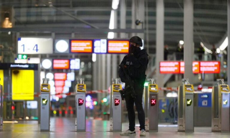 «Συναγερμός» στην Ουτρέχτη: Εκκενώθηκε ο σιδηροδρομικός σταθμός (vid)