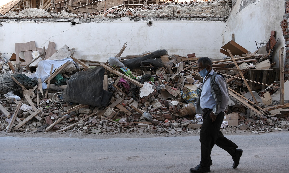 Σεισμός Σάμος: Εξακολουθεί να τρέμει το έδαφος στο νησί (vid)