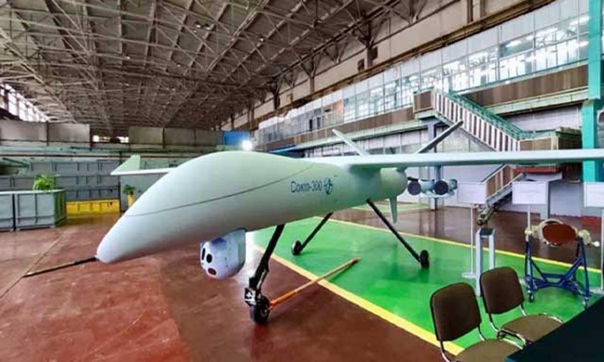 Ουκρανικά Bayraktar: Παρουσιάζεται το UAV Sokol-300