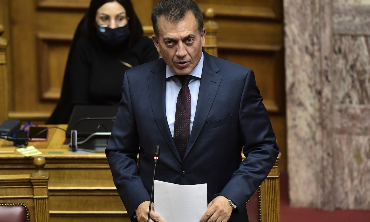 Βρούτσης: για προσωρινές συντάξεις, αναδρομικά, δώρο Χριστουγέννων