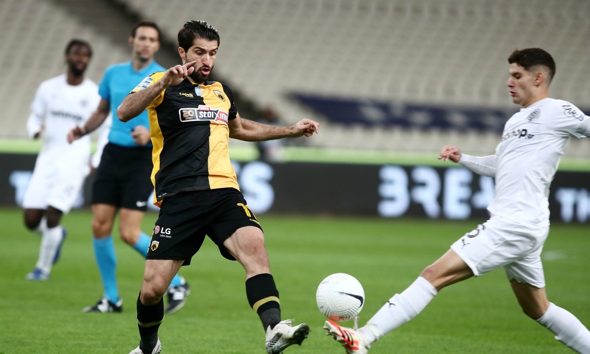Η ΑΕΚ βρίσκεται για δεύτερη φορά πίσω στο σκορ, σε αγώνα πρωταθλήματος. Την προηγούμενη ηττήθηκε 1-0 από τον Ατρόμητο.