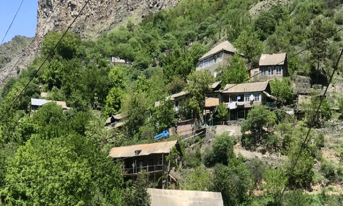 Ναγκόρνο Καραμπάχ: Ιστορία γράφουν οι Αρμένιοι στο χωριό Αγκόρι στις πλαγιές του Αραράτ.