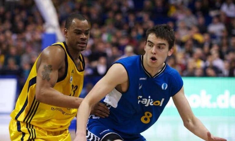 Άλμπα Βερολίνου – Βιλερμπάν LIVE