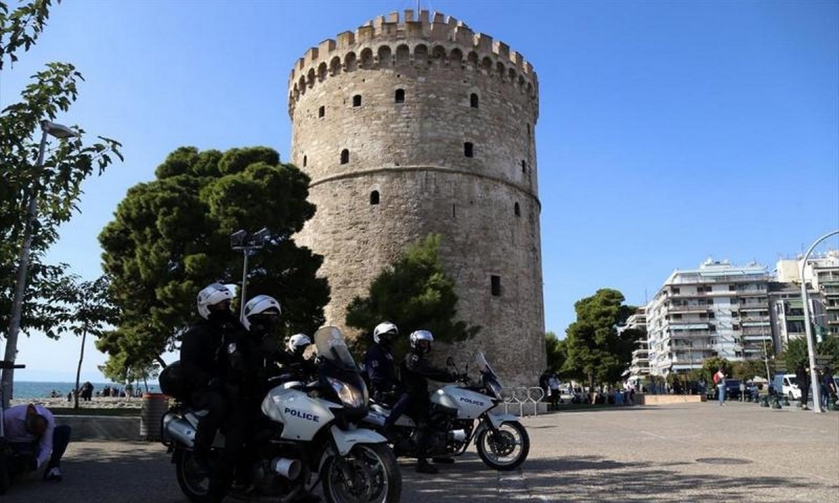Κορονοϊός: Έρχεται αυστηρή απαγόρευση και όρια σε SMS – Ξεκινούν Θεσσαλονίκη