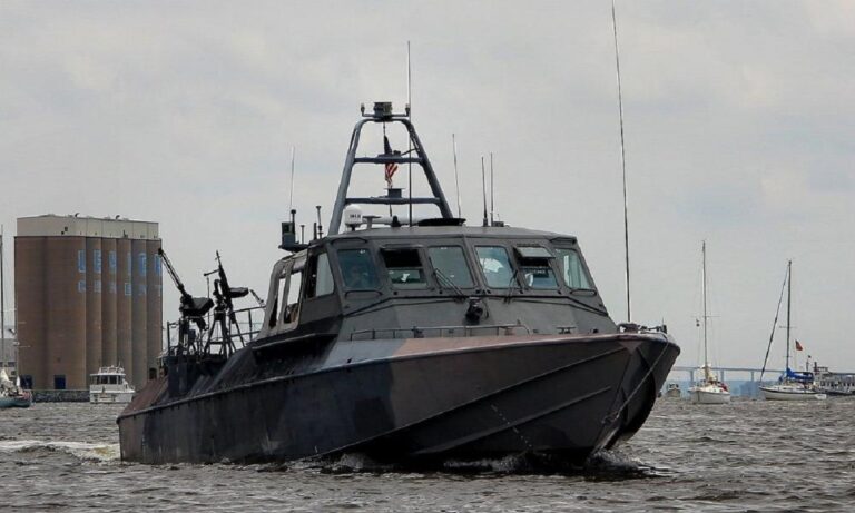 Ελληνοτουρκικά: Ξεκίνησαν δοκιμές τα ελληνικά σκάφη ανορθόδοξου πολέμου κατά των Τούρκων