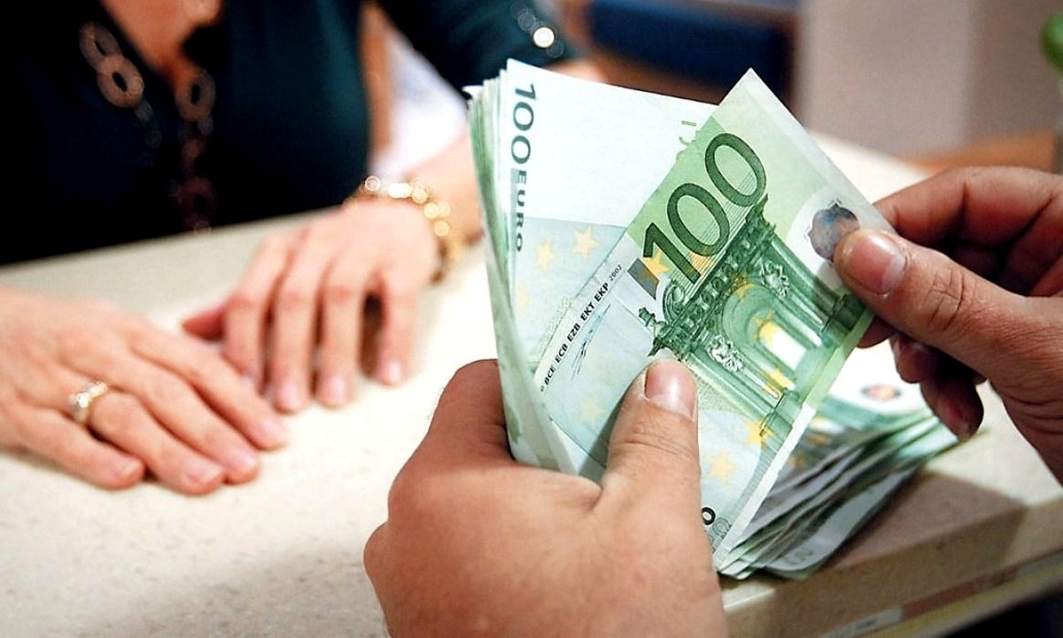 Επίδομα 800 ευρώ: Πληρωμή την Παρασκευή (11/12) για 445.365 δικαιούχους