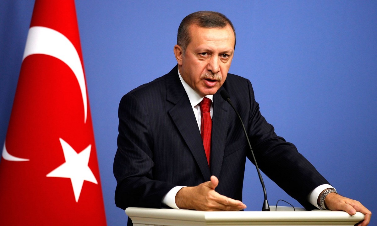 Τουρκία: Ο Ερντογάν «απειλήθηκε» με «αποστασία» από 40 βουλευτές