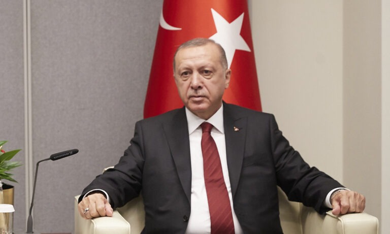 Πήρε θάρρος ο Ερντογάν μετά τη Σύνοδο: «Η ΕΕ θα πρέπει να απαλλαγεί από την πίεση Ελλάδας και Κύπρου»