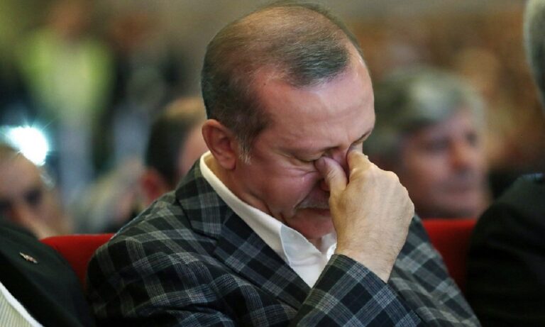Τουρκία: Χαμός, ο γαμπρός του Ερντογάν «πιάστηκε στα χέρια» με τον νέο κεντρικό τραπεζίτη