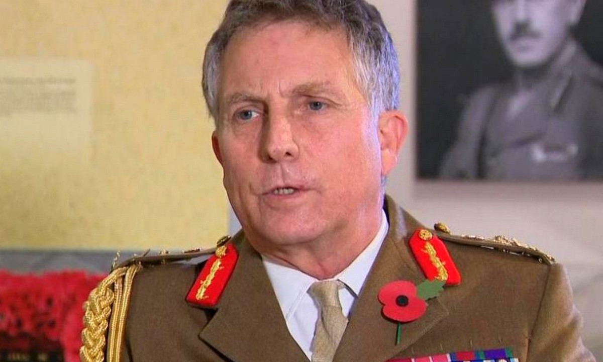 Βρετανία – Αρχηγός ενόπλων δυνάμεων: «Η πανδημία μπορεί να οδηγήσει σε πόλεμο»