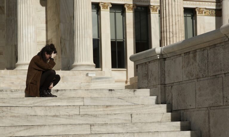 Κορονοϊός: Σε τριπλάσια επίπεδα το στρες – Η απελπιστική θέση της Ελλάδας