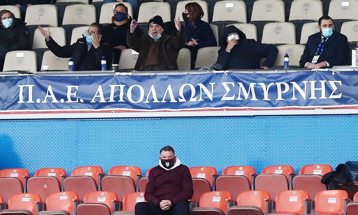 Έξαλλος ο Κούγιας με το 4-1 από την ΑΕΚ – Τα «έβαλε» με παίκτη!