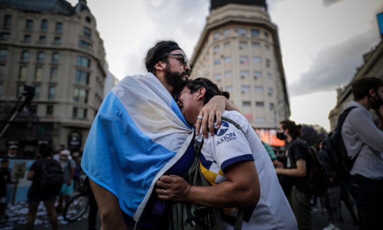 Μαραντόνα: Live streaming το «αντίο» στον Αργεντινό