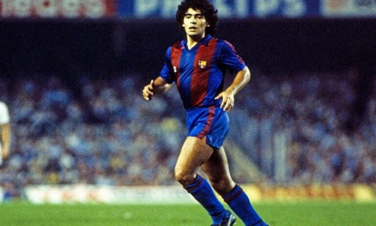 Μαραντόνα – Μπαρτσελόνα: Η φανέλα του στα επίσημα του «Καμπ Νόου» (pic)