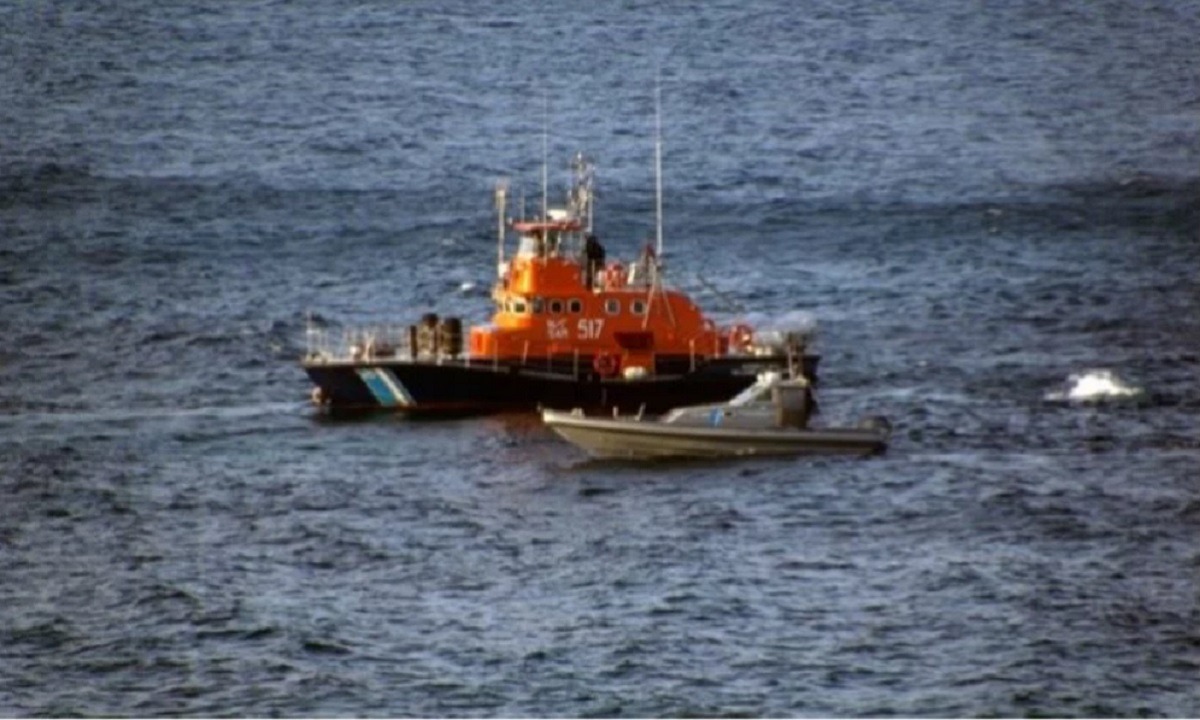 Σάμος: Ναυάγιο με 25 μετανάστες κι ένα 6χρονο αγόρι νεκρό (vid)