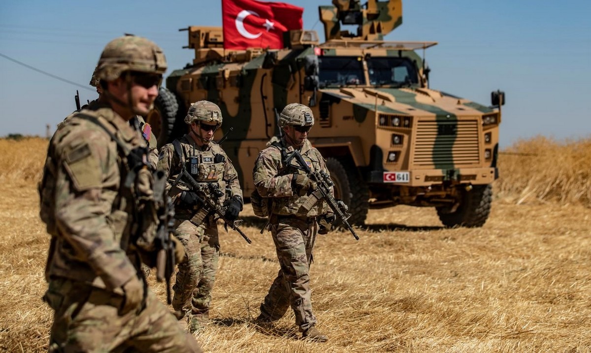 Ελληνοτουρκικά: Η διάταξη του τουρκικού στρατού στα παράλια – Έτσι απαντά η Ελλάδα!